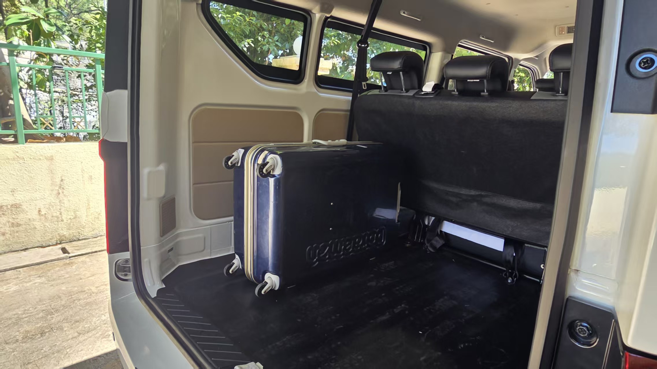 ourFeatures.largeSpace.title 3